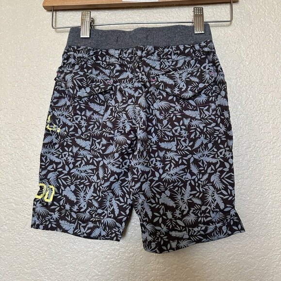 Crocs Boys Shorts Elastic Waist 110 4-5 Grey Yellow Writing - Picture 3 of 5